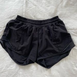 lululemon hotty hot shorts